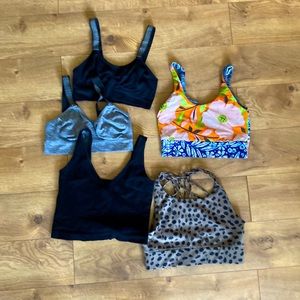 Sport bra bundle size small
